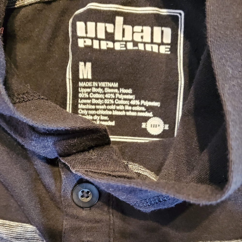 Urban Pipeline lightweight hoodie long-sleeved t-shirt Boy's size Medium - Picture 2 of 3